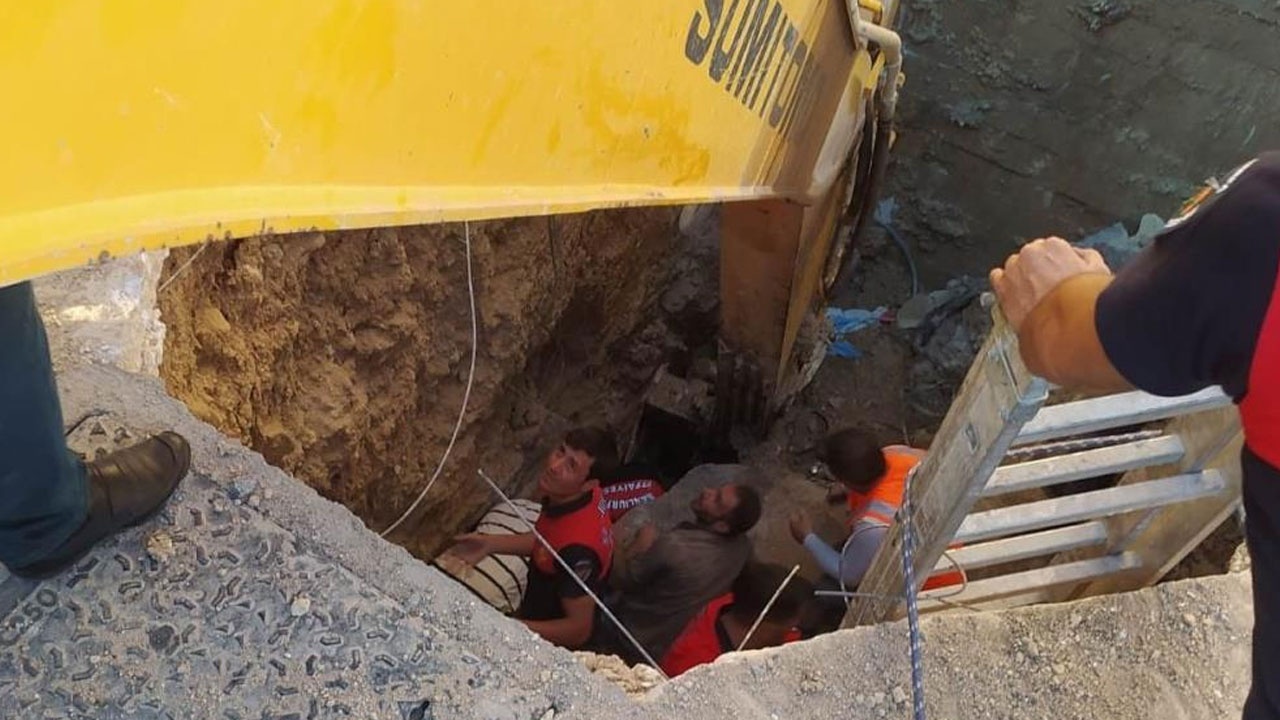 Hastane inşaatında toprak altında kalan işçiler yaralı kurtarıldı