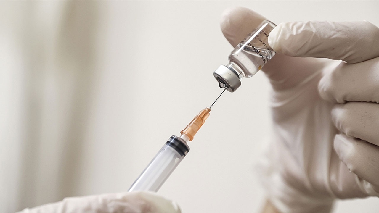 İki doz aşı uygulanan kişi sayısı 15 milyonu aştı