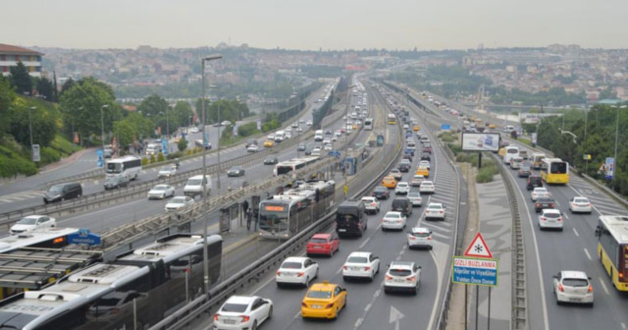 İstanbulluların çilesi! Kısıtlama sonrası trafik