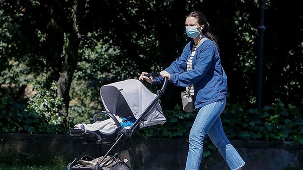 İtalya&#039;da açık alanda maske zorunluluğu kalkıyor