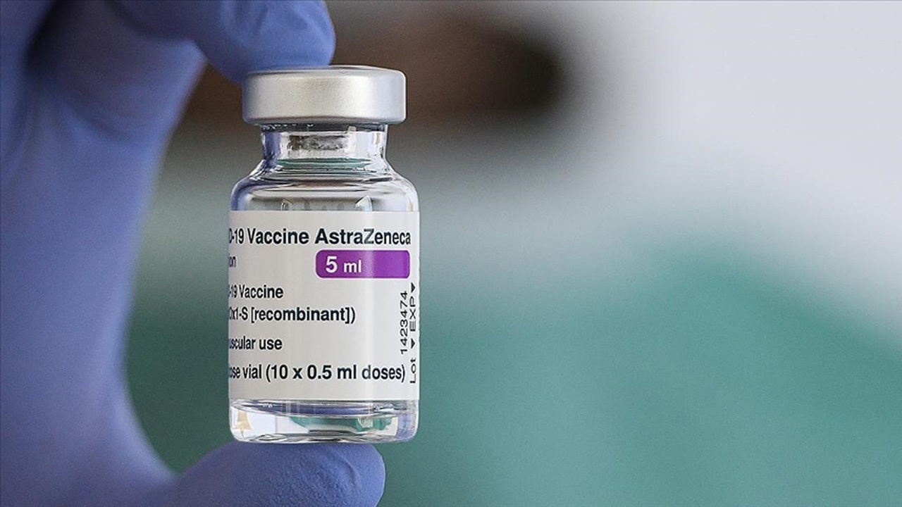 Oxford-AstraZeneca aşısını olunca sesini kaybettiğini sandı
