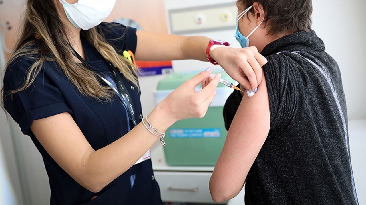Türkiye ile Ukrayna anlaştı! Aşı kartları karşılıklı olarak tanınacak