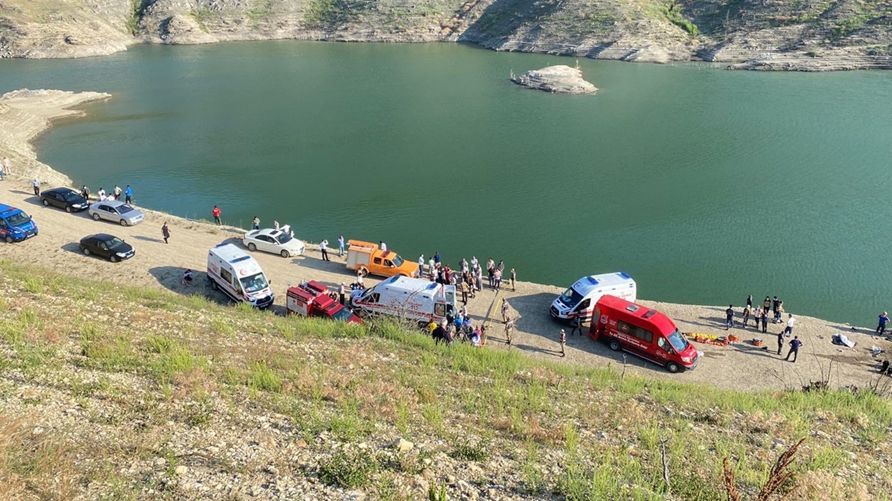 Amasya’da kahreden facia: Çocuklarını kurtarmak İçin baraja girdiler: 5 boğulma