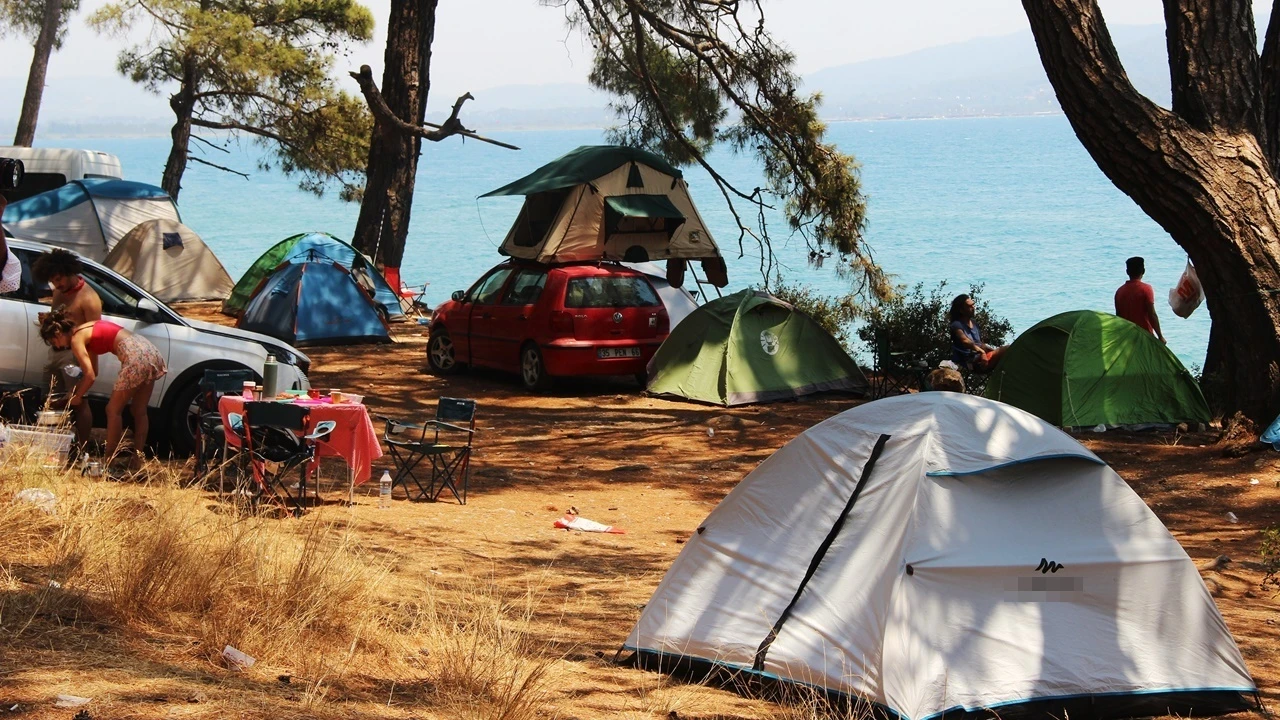 Bayram tatilcileri Muğla’yı ‘çadır kent’e çevirdi