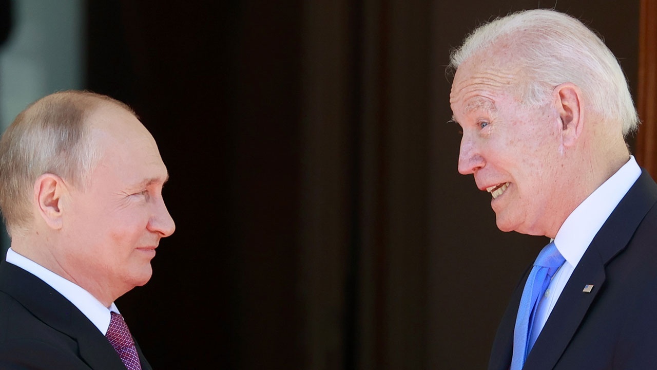 Biden’dan Putin’e siber saldırılara karşı çağrı