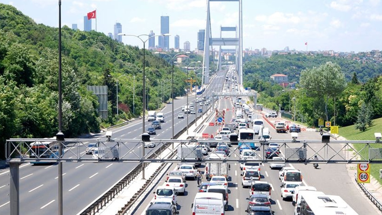 Cumhurbaşkanı Erdoğan müjdeyi verdi! Ücretsiz olacak köprü ve otoyollar