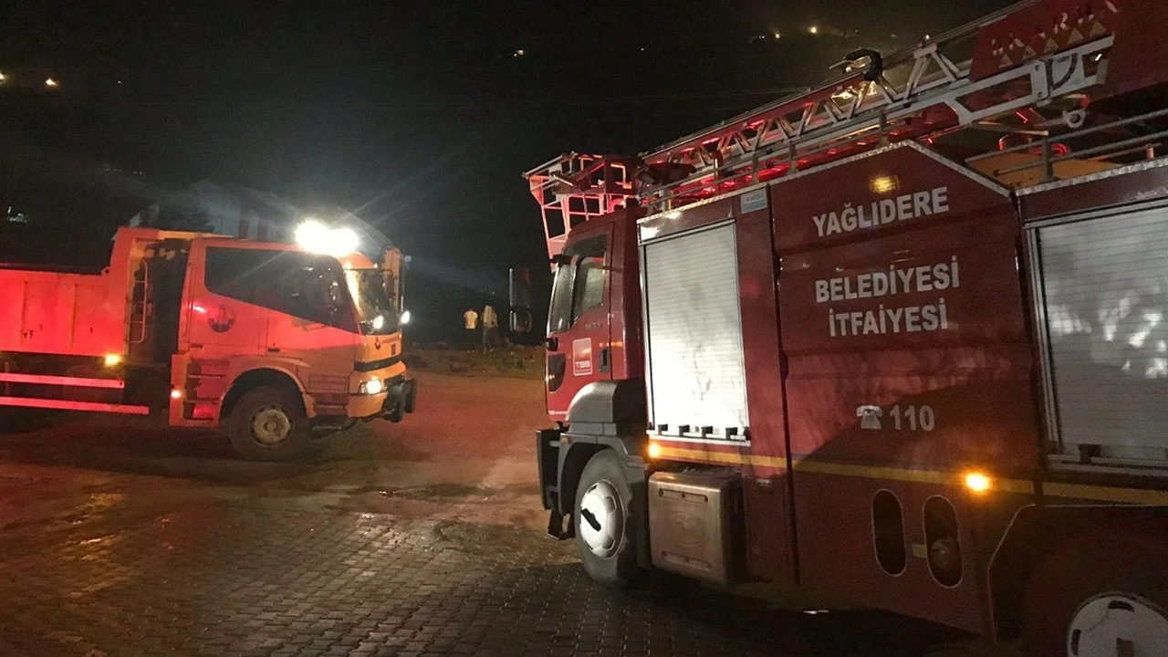 Derenin taşması sonucu yaklaşık 200 kişi düğün merasiminde mahsur kaldı