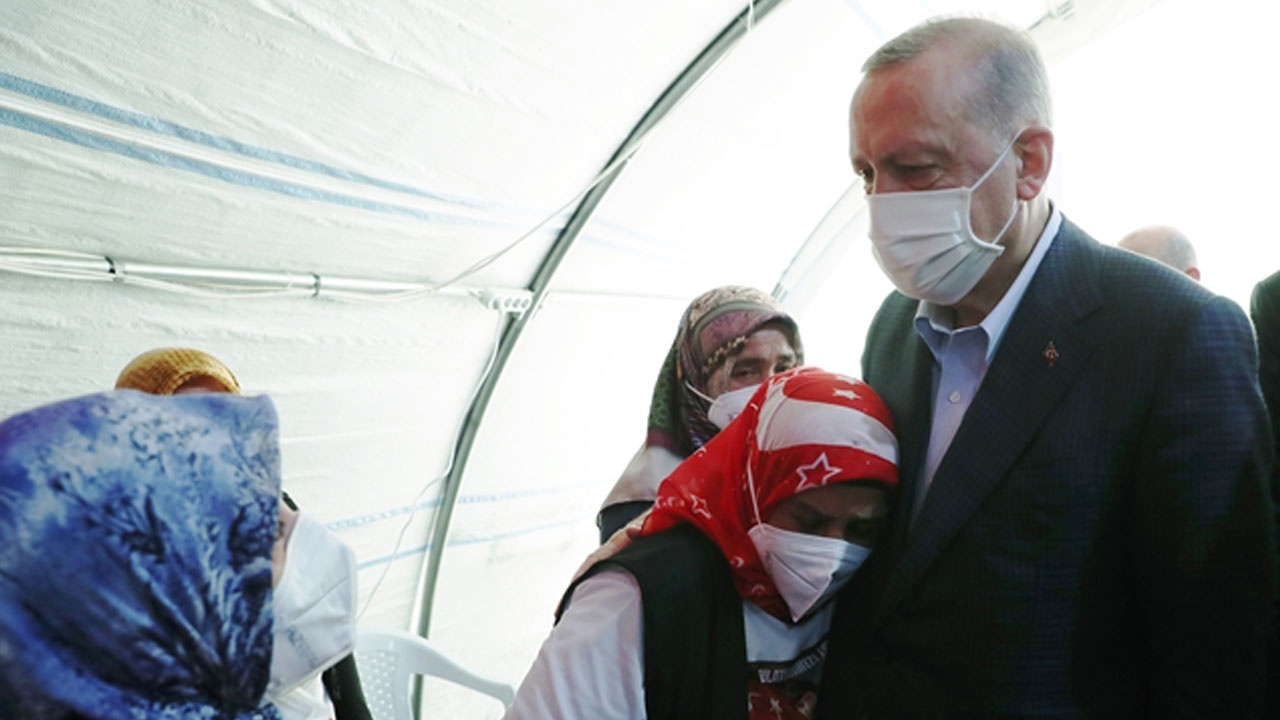 Erdoğan&#039;dan Diyarbakır annelerine ziyaret: Sizlerin acısı bizim acımızdır