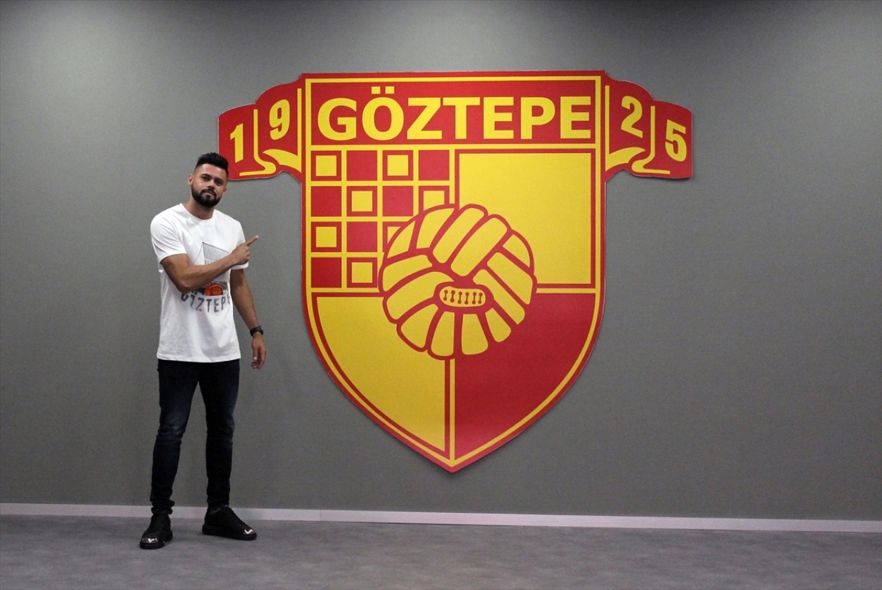 Göztepe, Lourency ile 3 yıllık sözleşme imzaladı