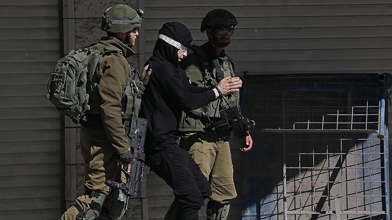 İsrail güçleri Kudüs ve Batı Şeria’da 8 günde 60 Filistinliyi gözaltına aldı