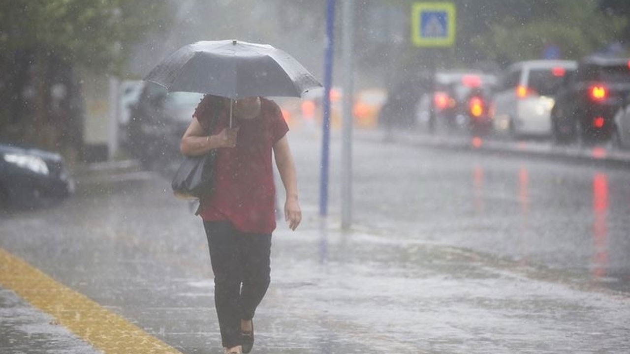 İstanbul hafta sonu hava durumu: Meteoroloji saat vererek uyardı