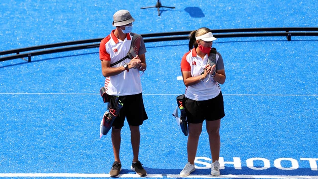 Milli okçular Mete Gazoz ve Yasemin Ecem Anagöz olimpiyat 4'üncüsü