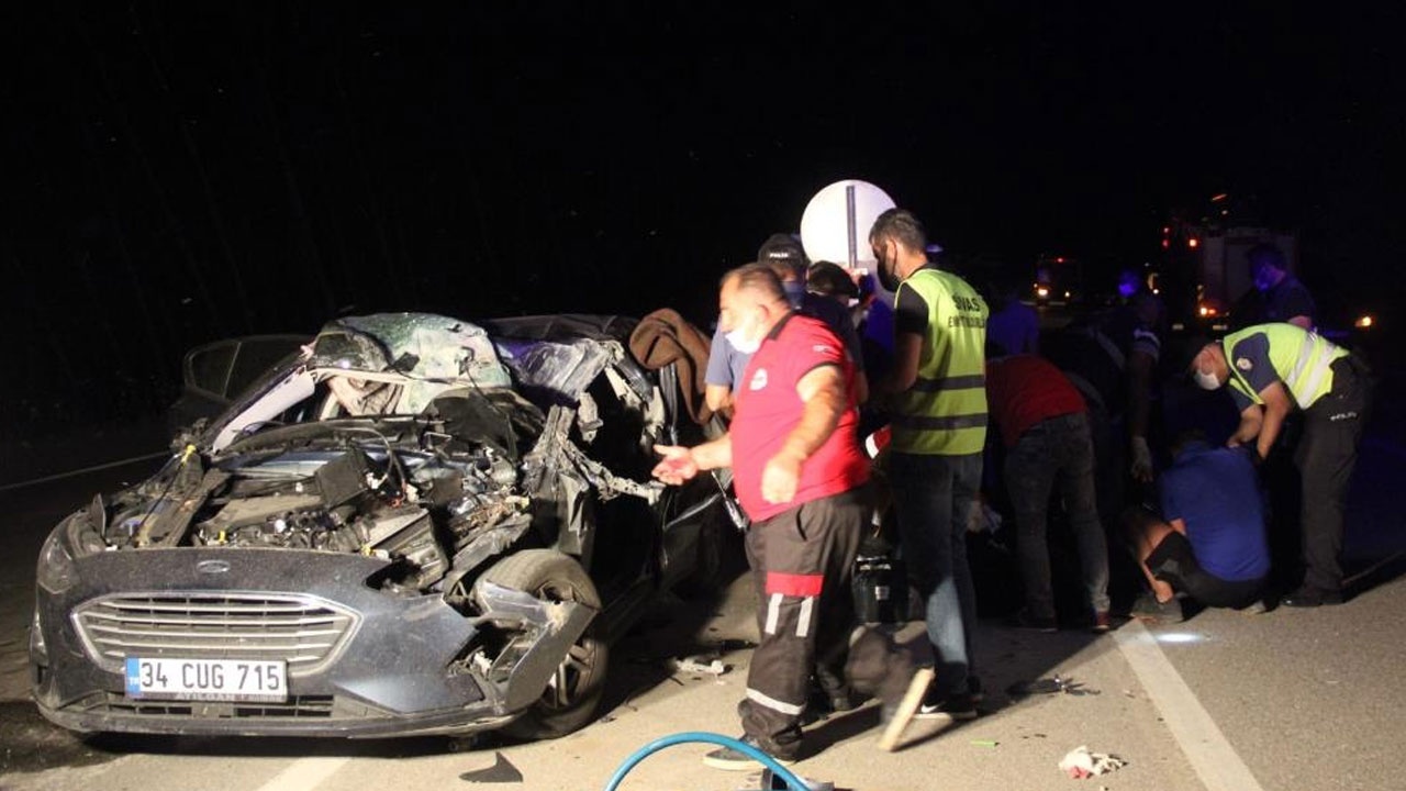 Sivas&#039;ta trafik kazası: 1 ölü, 2 yaralı