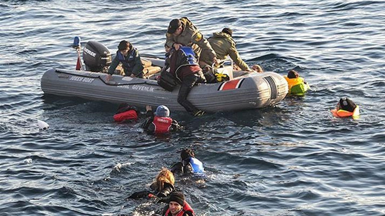 Son dakika! Akdeniz&#039;de göçmenleri taşıyan bot battı: En az 57 ölü