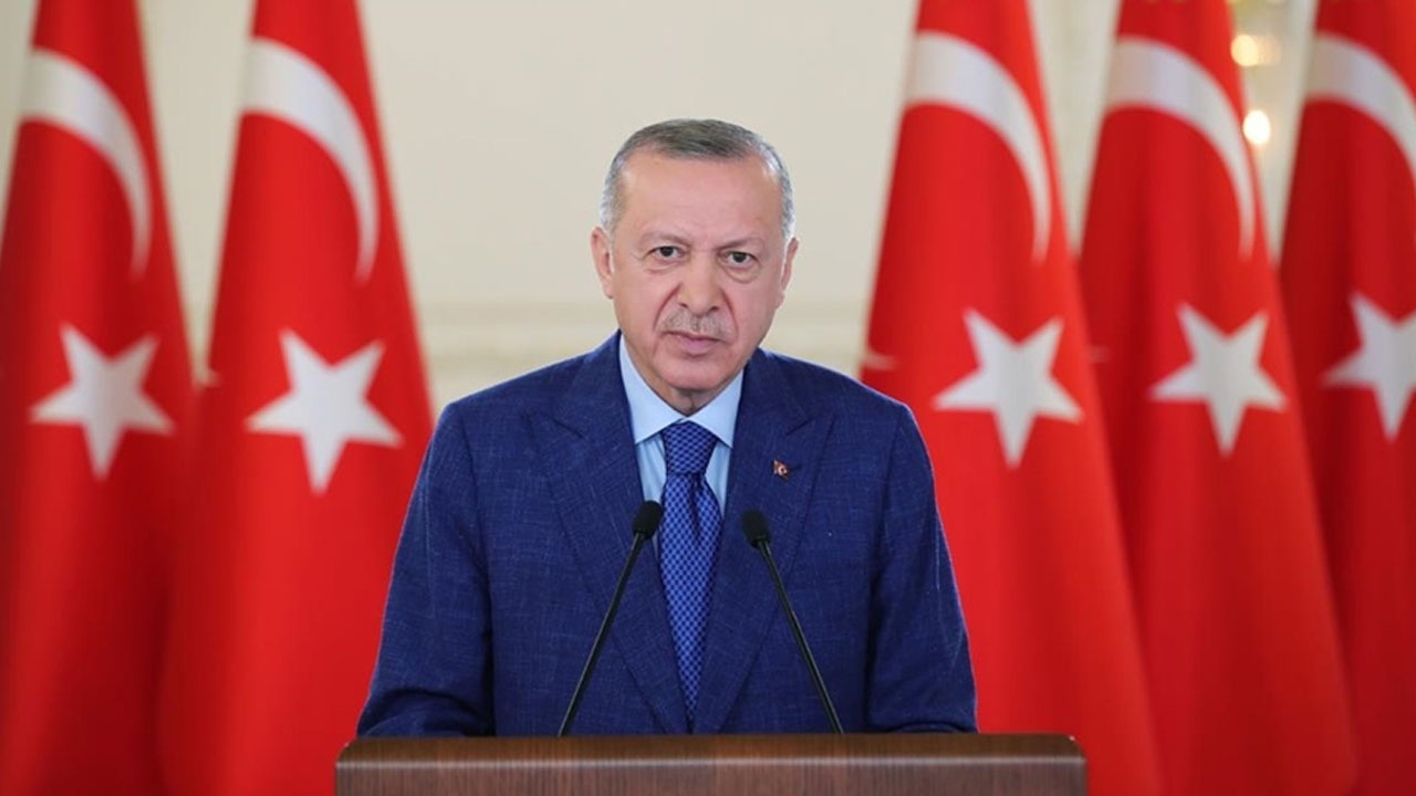Son dakika... Cumhurbaşkanı Erdoğan&#039;dan Srebrenitsa katliamı mesajı
