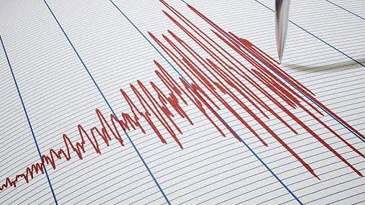 Son dakika: Ege Denizi'nde 4.5 büyüklüğünde deprem