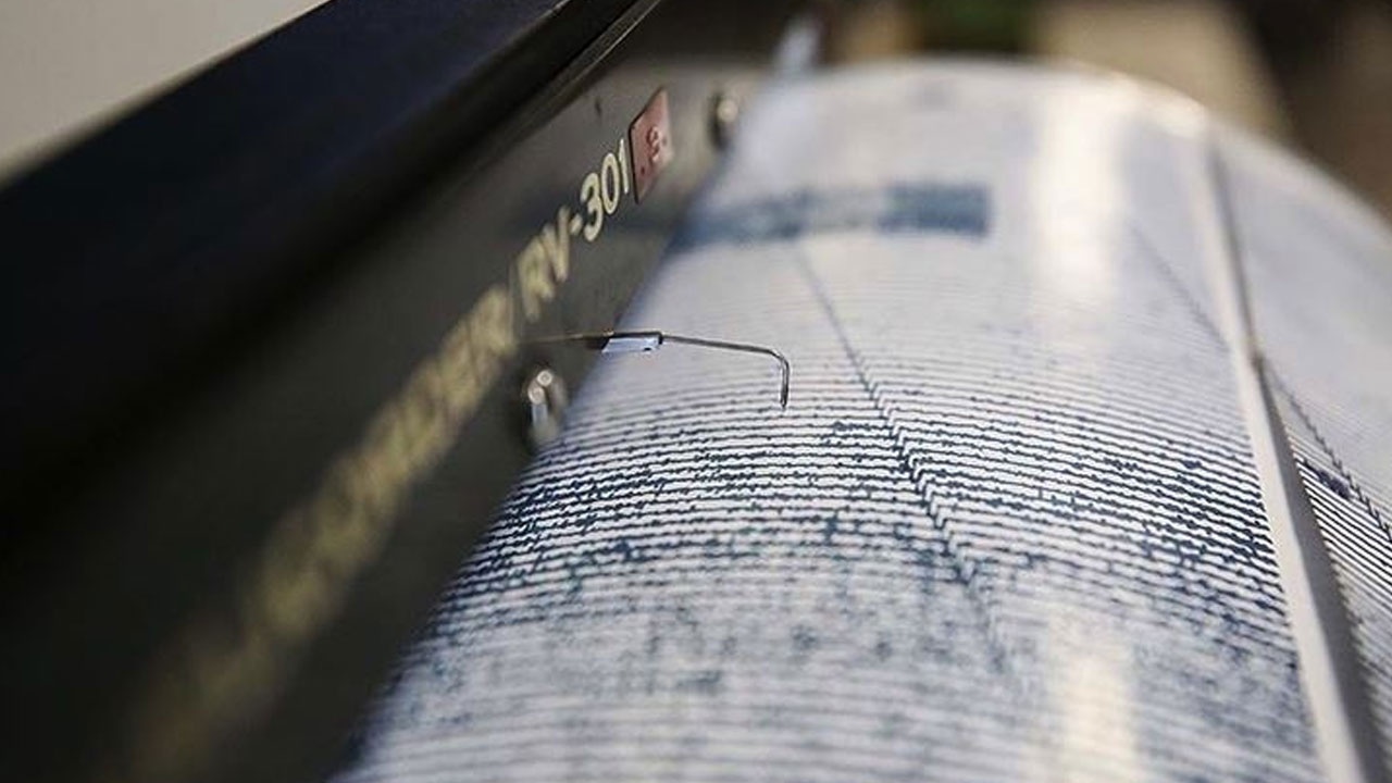 Son dakika: İzmir&#039;de 4.2 büyüklüğünde deprem! Son depremler