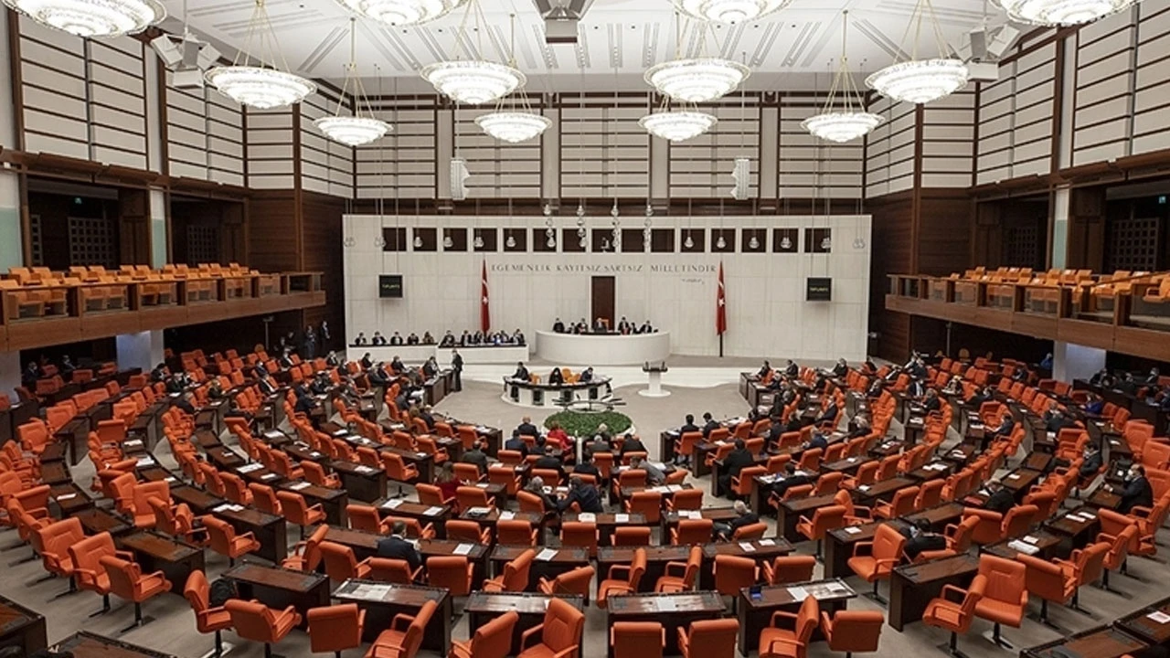 Son dakika... OHAL düzenlemesinde revizyon: İhraç ve gözaltı süresi indirildi
