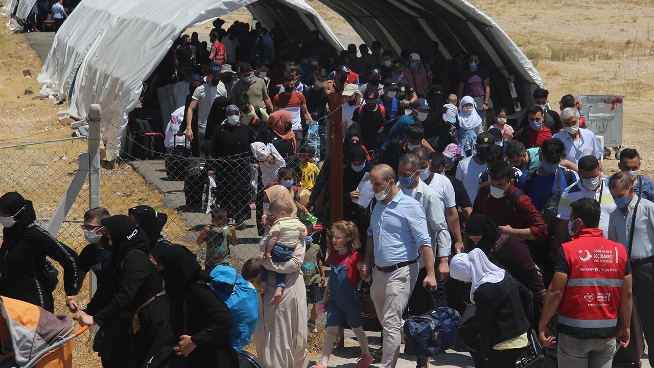 Suriyeliler Kurban Bayramı için ülkelerine dönmeye başladı