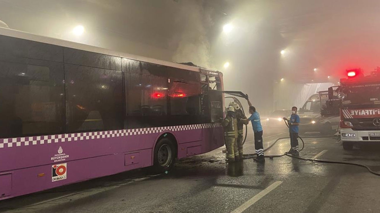 Taksim tünelinde korkutan otobüs yangını