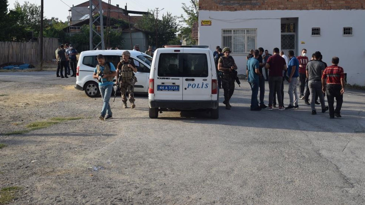 Tartıştığı kişiyi yaraladıktan sonra intihara teşebbüs eden zanlı ikna edilerek yakalandı