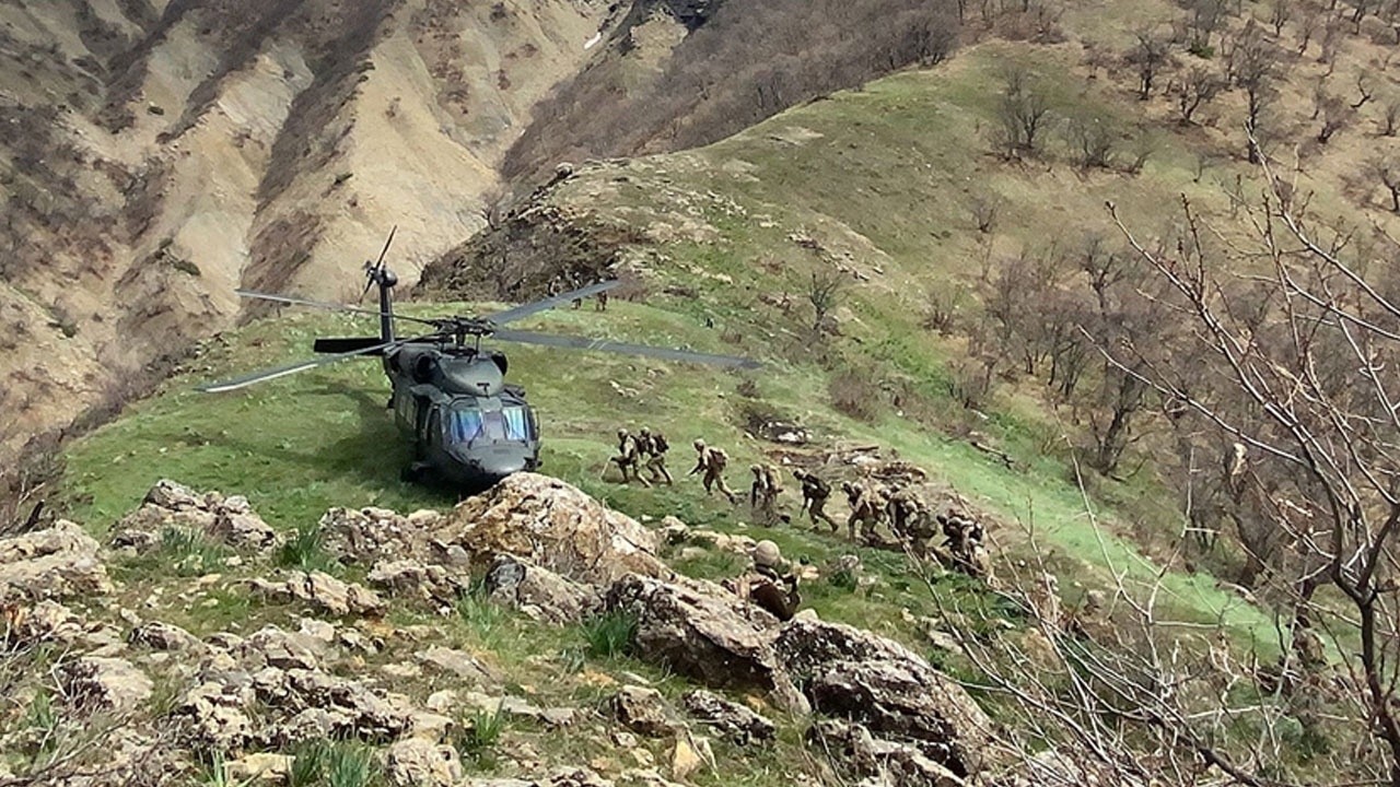 11 PKK&#039;lı terörist öldürüldü