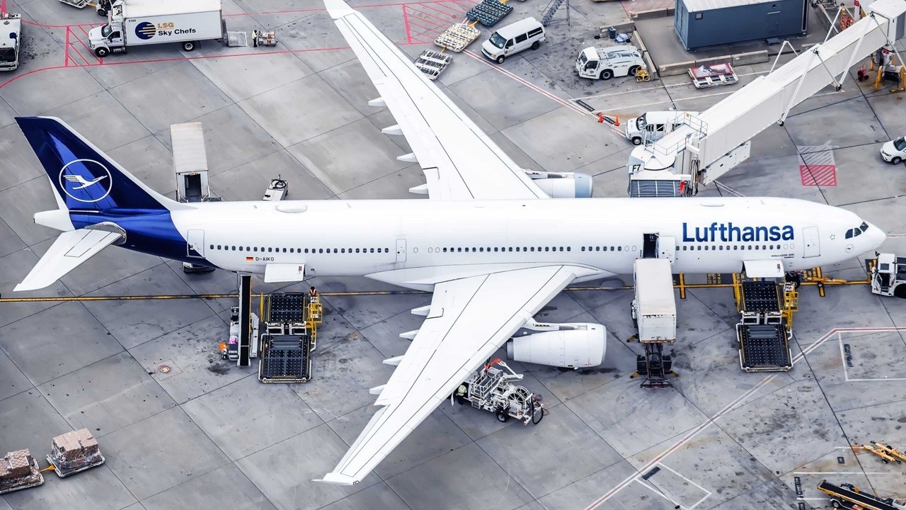 Alman Hükümeti Lufthansa&#039;daki hisselerini satıyor