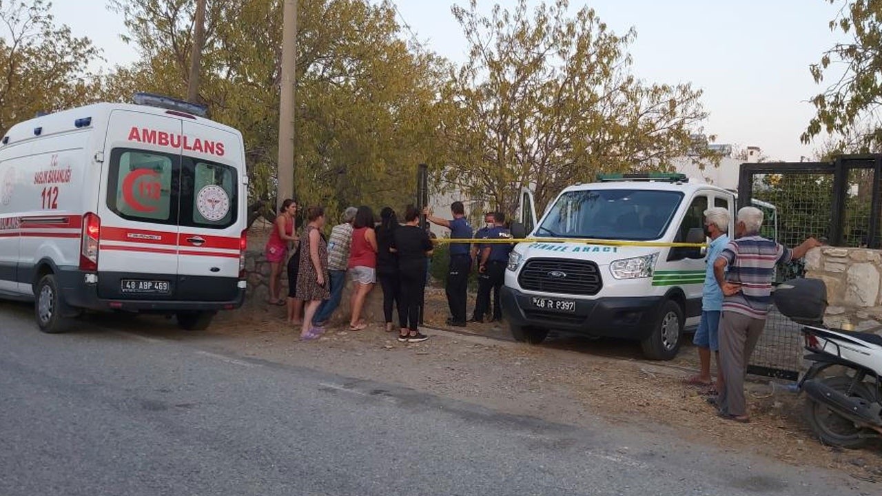 Annesini 15 yerinden bıçaklayarak öldüren zanlı yakalandı