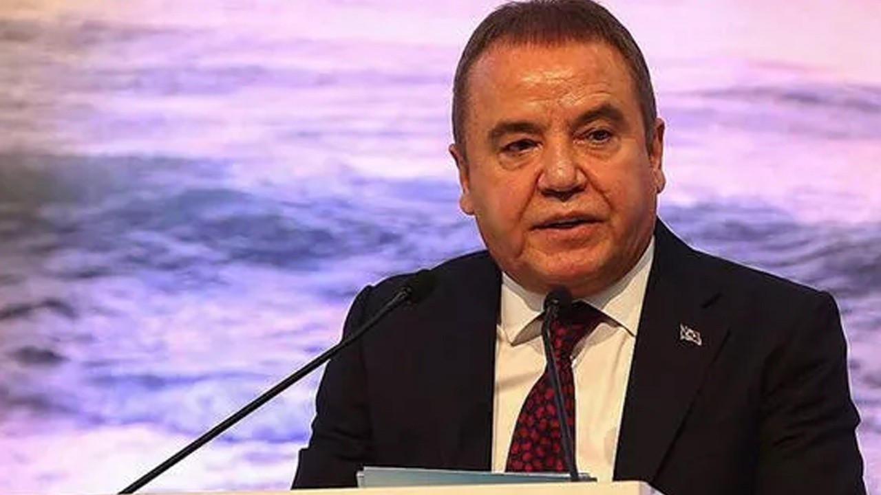 Antalya Büyükşehir Belediye Başkanı Muhittin Böcek, hastaneye kaldırıldı
