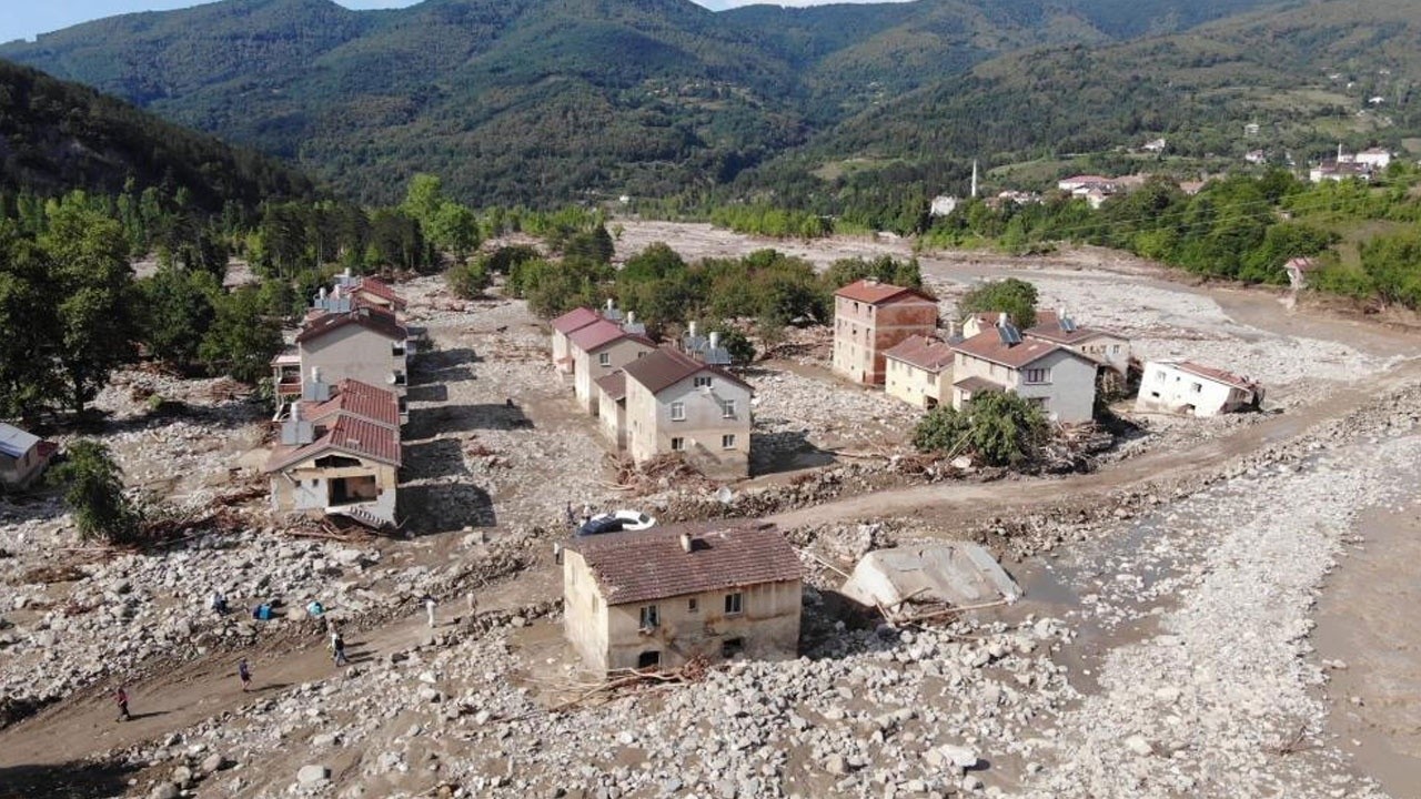 Babaçay köyünde büyük yıkım: Çoğu yok oldu