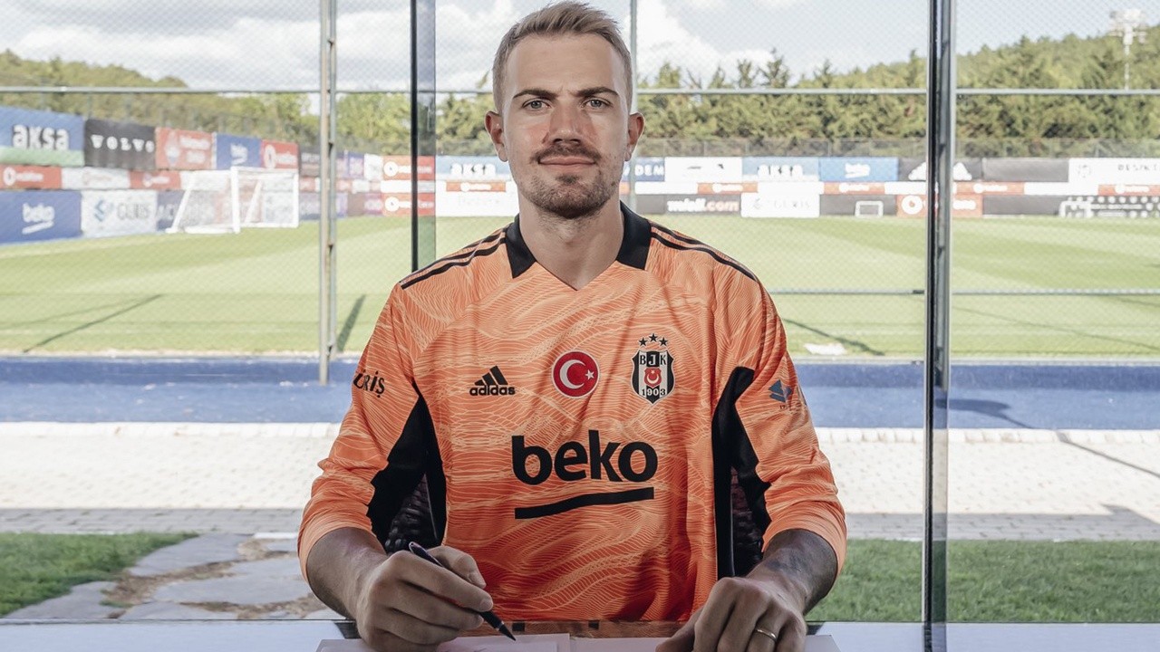 Beşiktaş, Mert Günok transferini açıkladı!