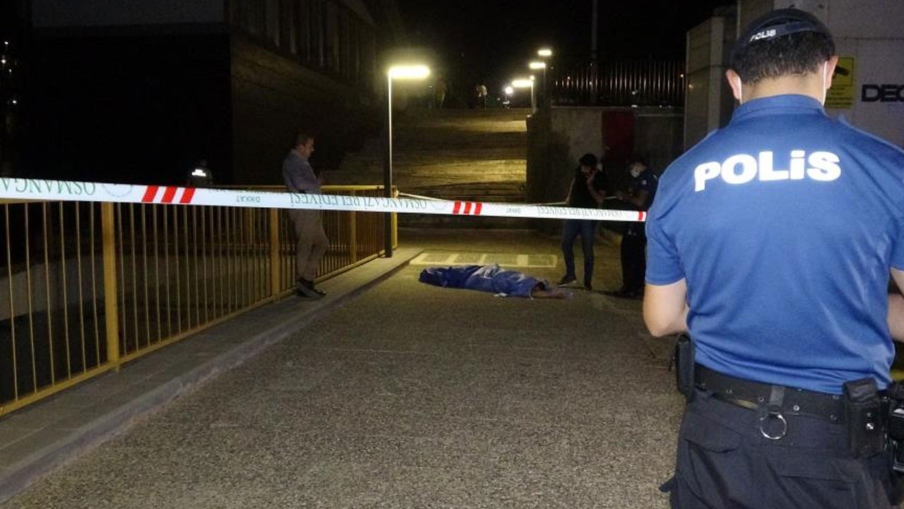 Bursa’da parkta erkek cesedi bulundu