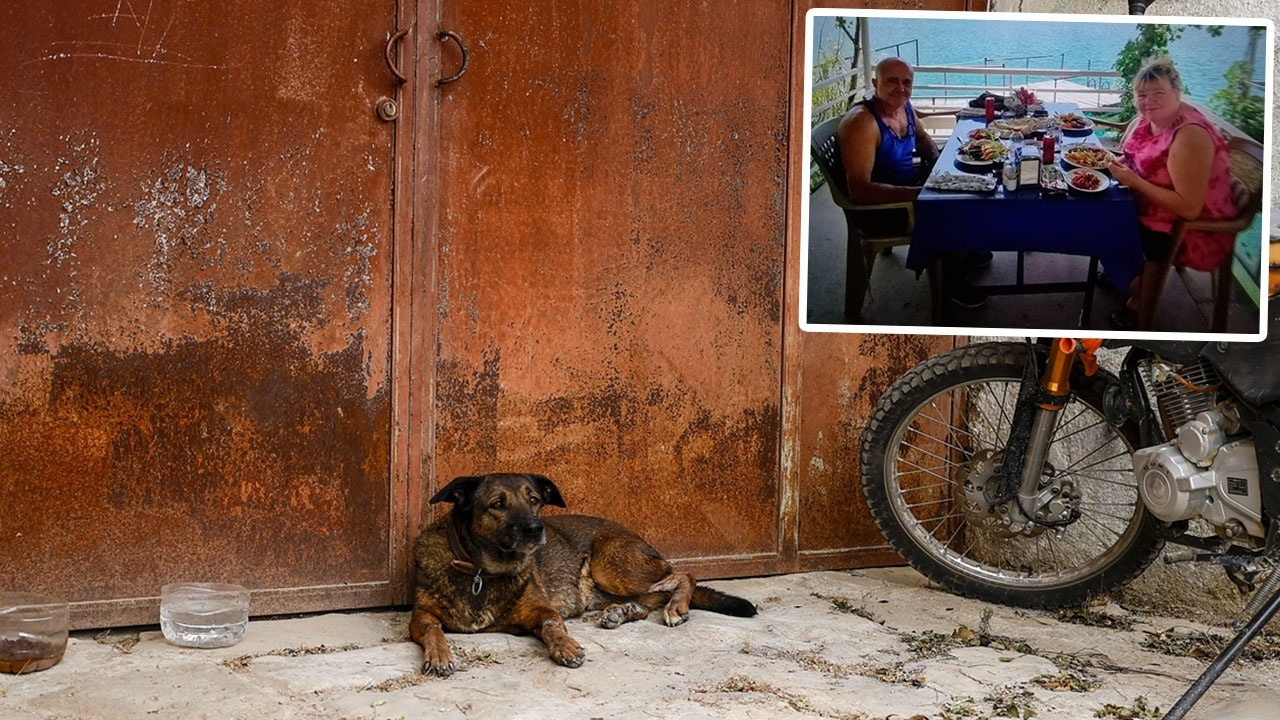 Cansız bedenleri bulunan çiftin köpeği kapıdan ayrılmadı