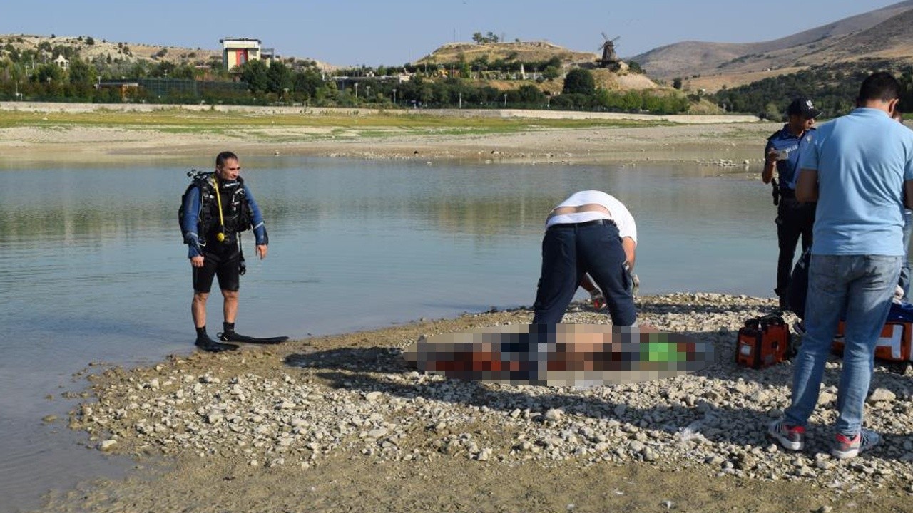 Daha 19 yaşındaydı! Serinlemek için girdiği gölette boğuldu