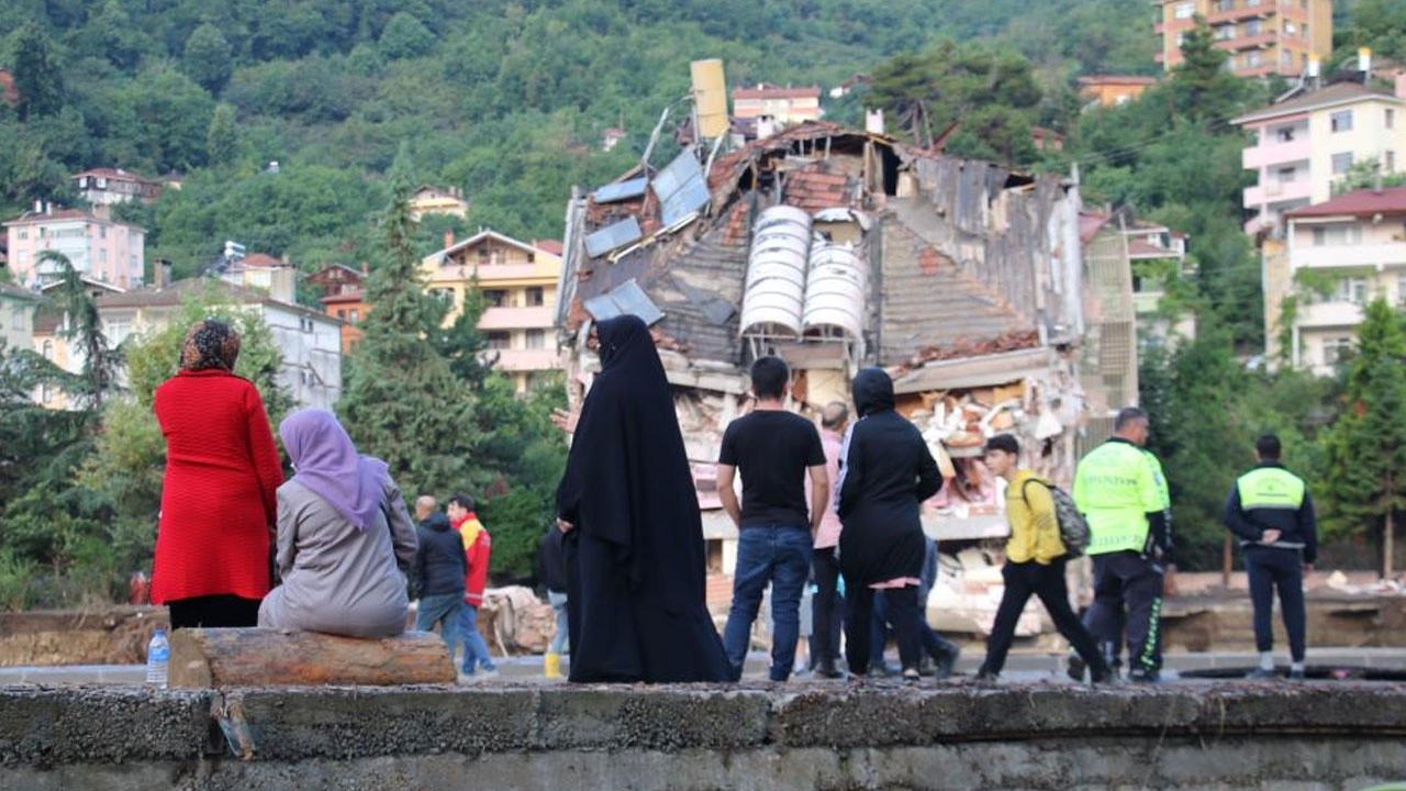 Dün geceyi unutamıyorlar: Sel mağdurları dehşet anlarını anlattı