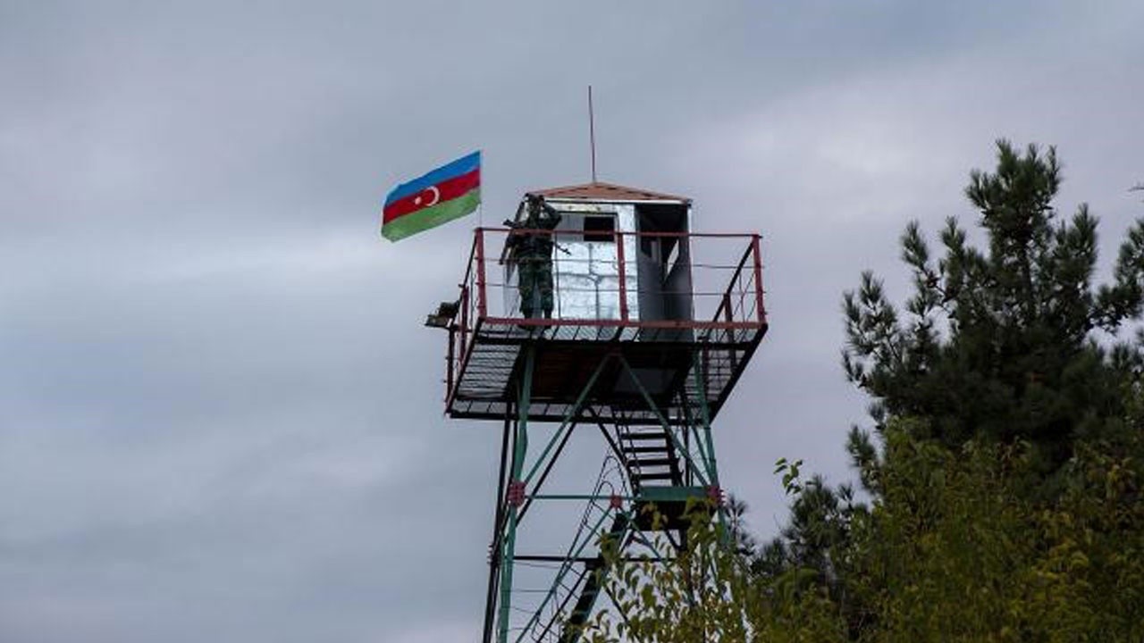 Ermenistan sınırdaki Azerbaycan askerlerine ateş açtı