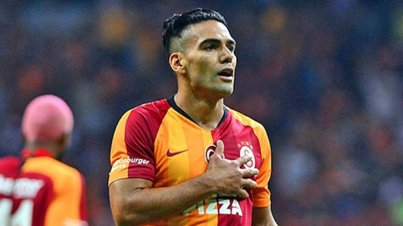 Galatasaray&#039;da Radamel Falcao ile yollar ayrılıyor! Son dakika transfer haberleri