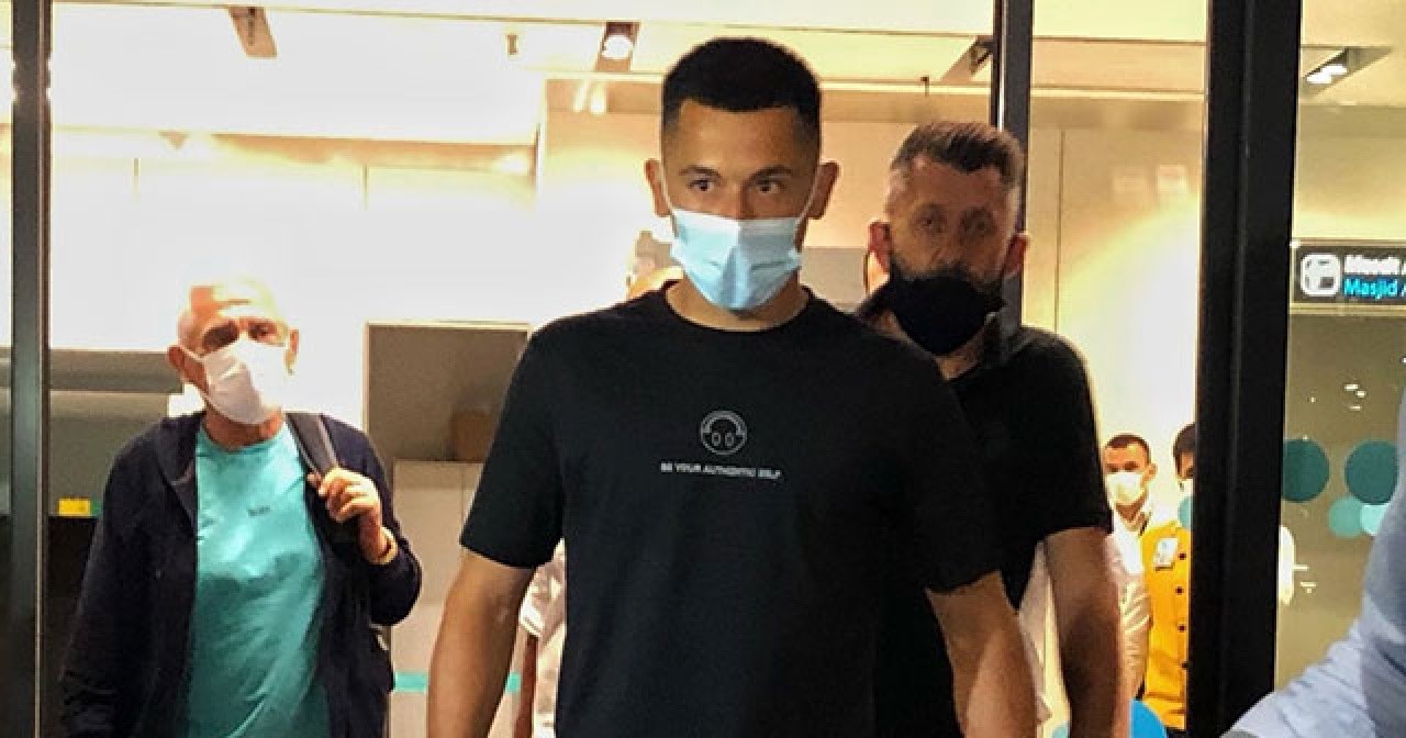 Galatasaray’ın yeni transferi Morutan, İstanbul’a geldi