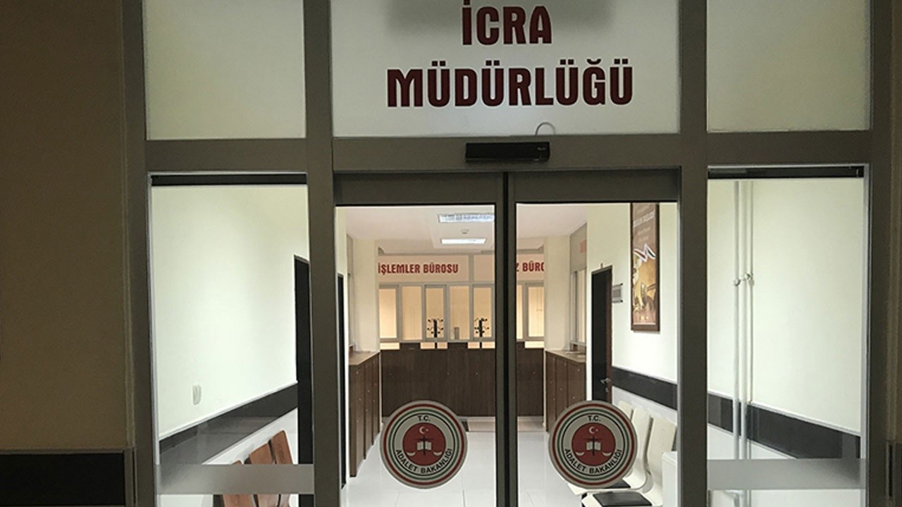 İş yerine icra gelen işçi tazminatsız kovulacak