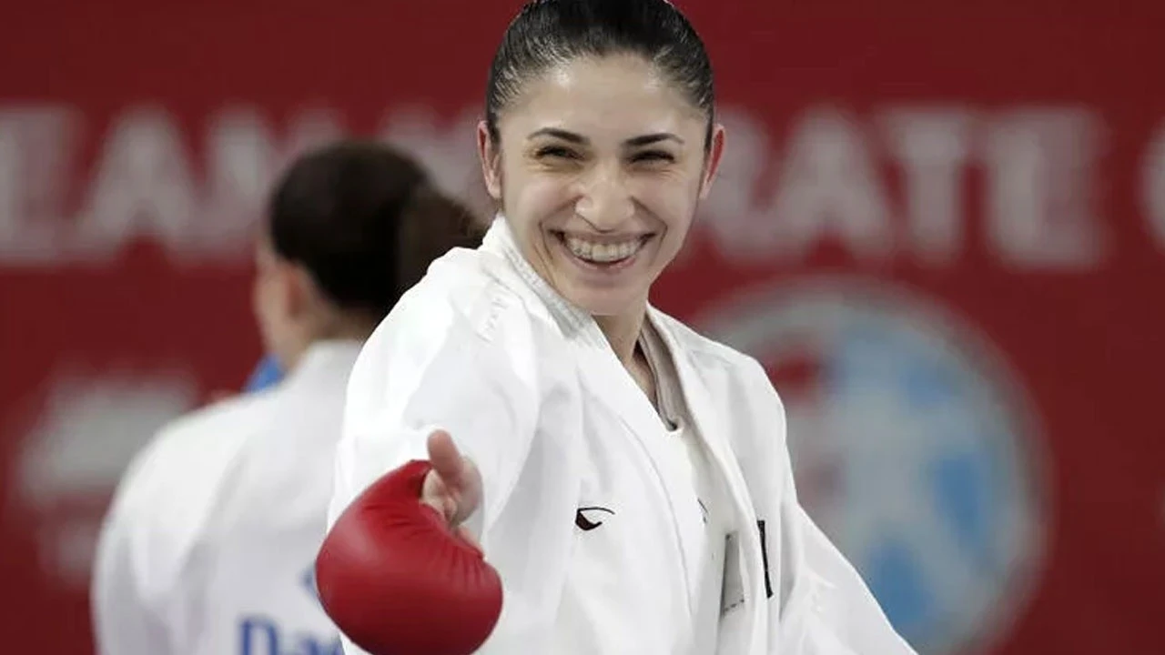 Karatede Merve Çoban madalyayı garantiledi