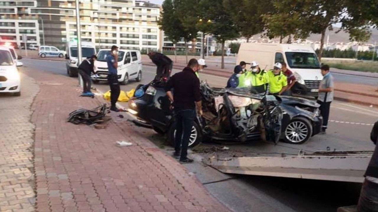 Konya&#039;da feci kaza: 3 ölü, 1 yaralı