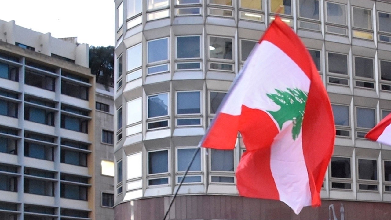 Lübnan&#039;da akaryakıt tankeri patladı: 20 ölü