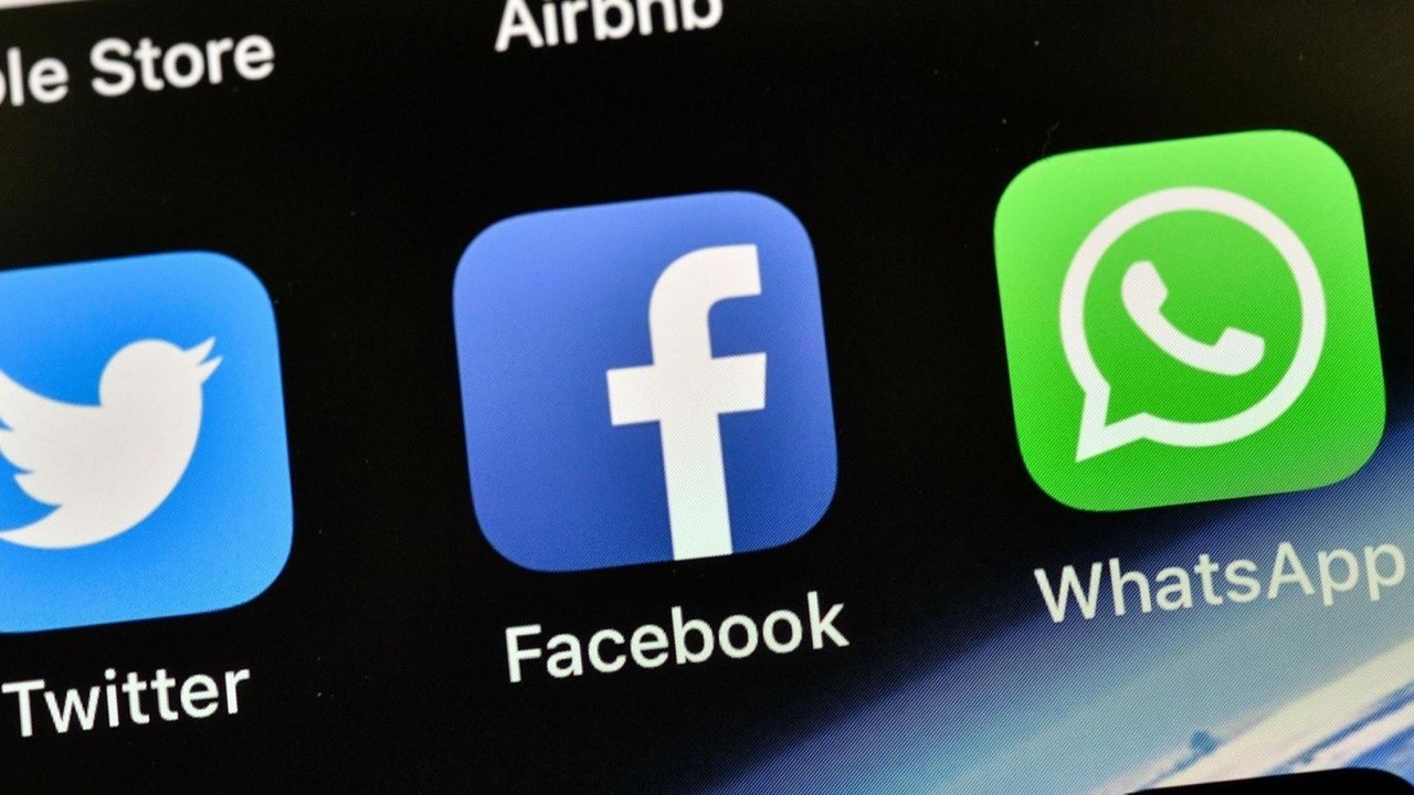 Rusya Twitter, Facebook ve WhatsApp&#039;a acımadı: 36 milyon ruble ceza