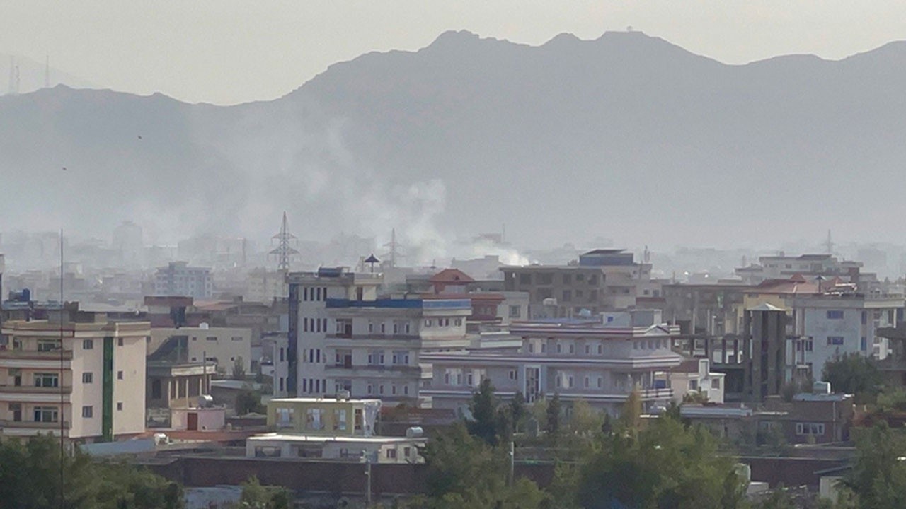 Son dakika haberi: Kabil&#039;de havalimanı yakınında roket saldırısı