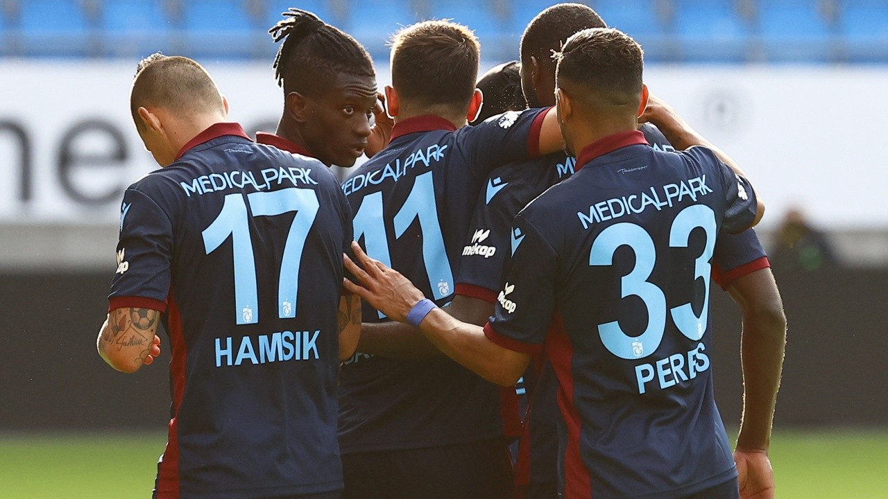 Trabzonspor, Molde&#039;yi devirdi! UEFA Konferans Ligi&#039;nde play-off turuna yükseldi