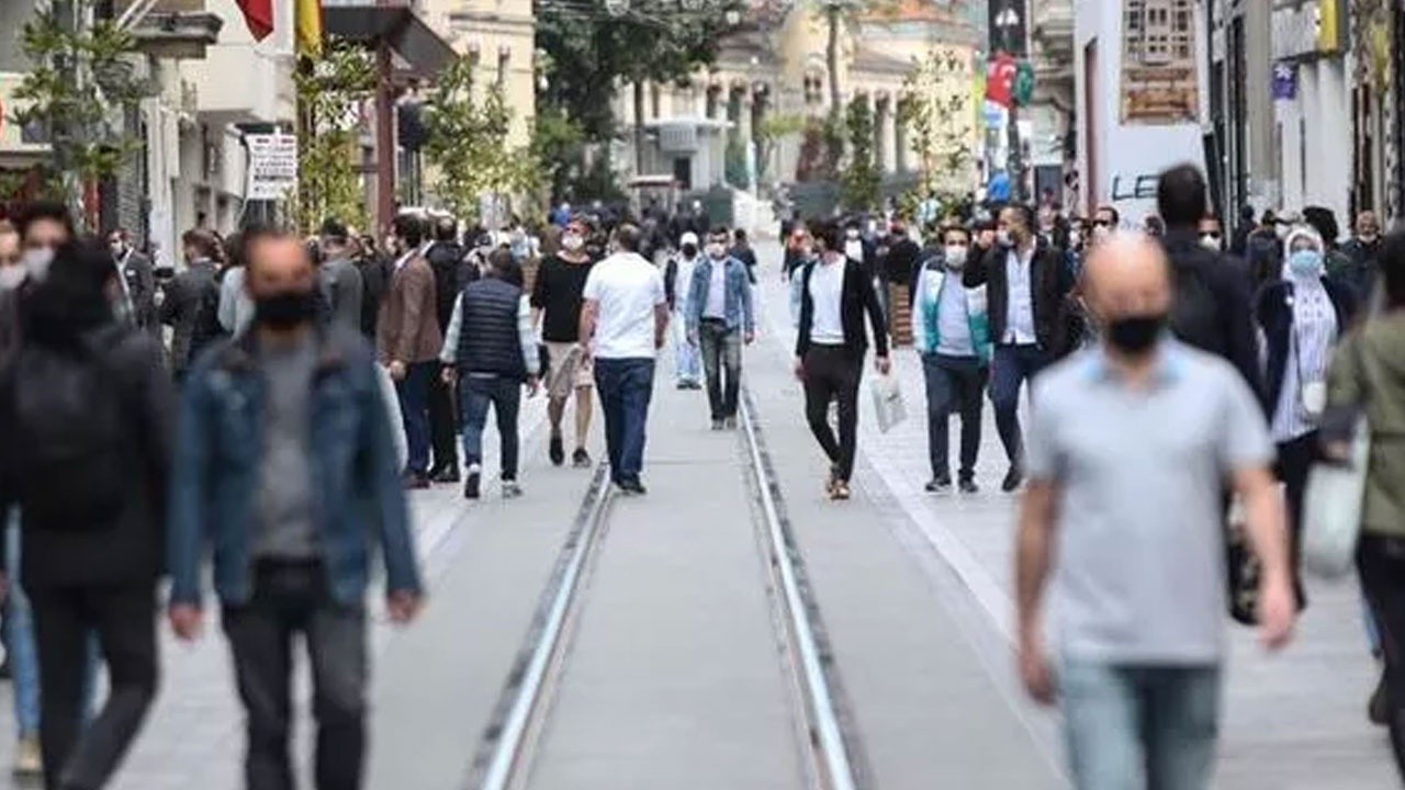 Türk Yoğun Bakım Derneği Başkanı Prof. Demirkıran uyardı: Ekimde 4. dalga tehlikesi