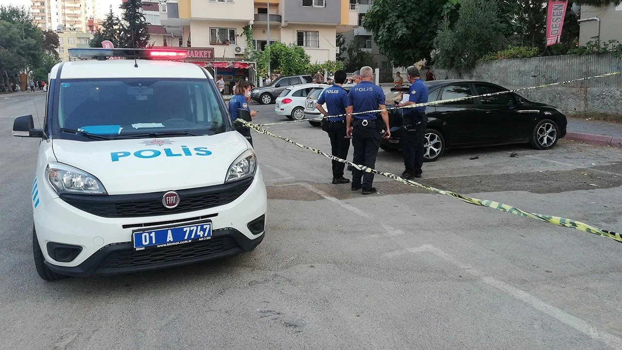 Yaşlı adam çocuk parkında öldürüldü