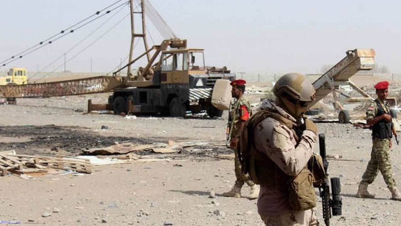Yemen&#039;de askeri üsse saldırı: 30 ölü 60 yaralı