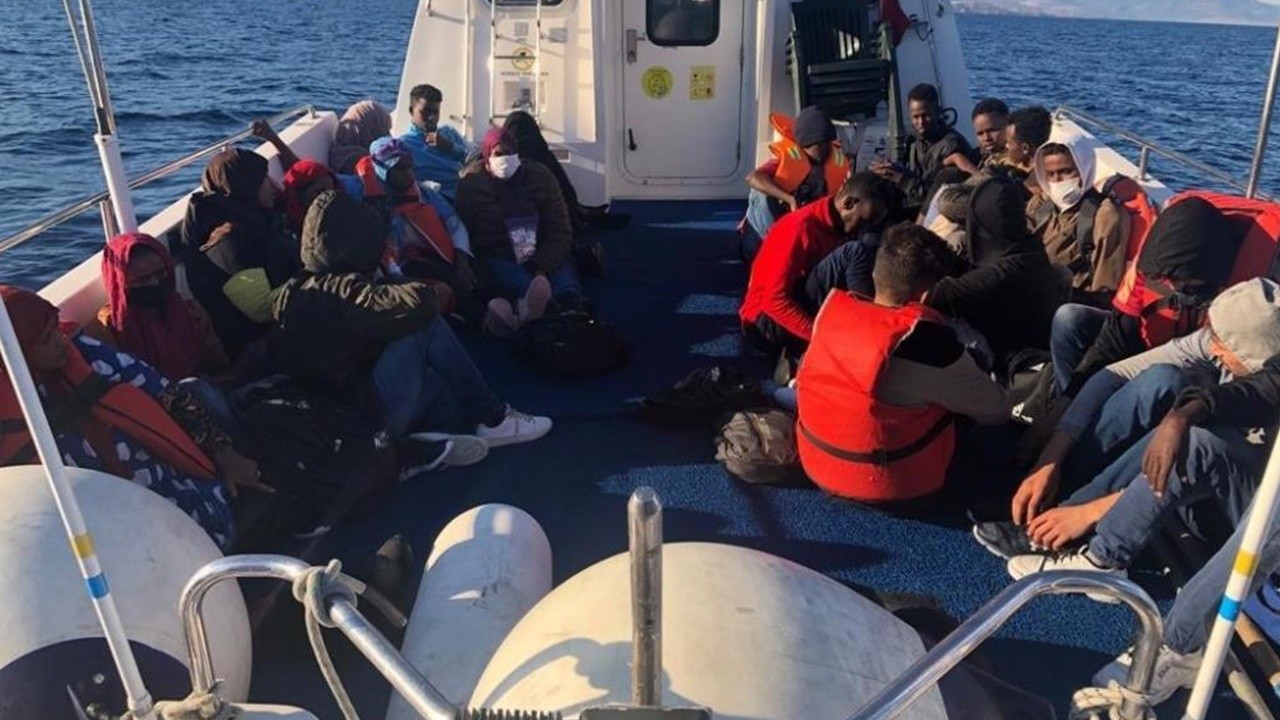 Yunanistan ölüme terk etti, Türk Sahil Güvenliği kurtardı