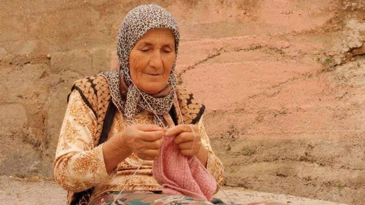 5 çocuk annesi kadın serada ölü bulundu